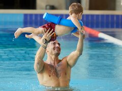 Aquaholix Swimming Club - Cursuri de inot pentru bebelusi, copii si adulti